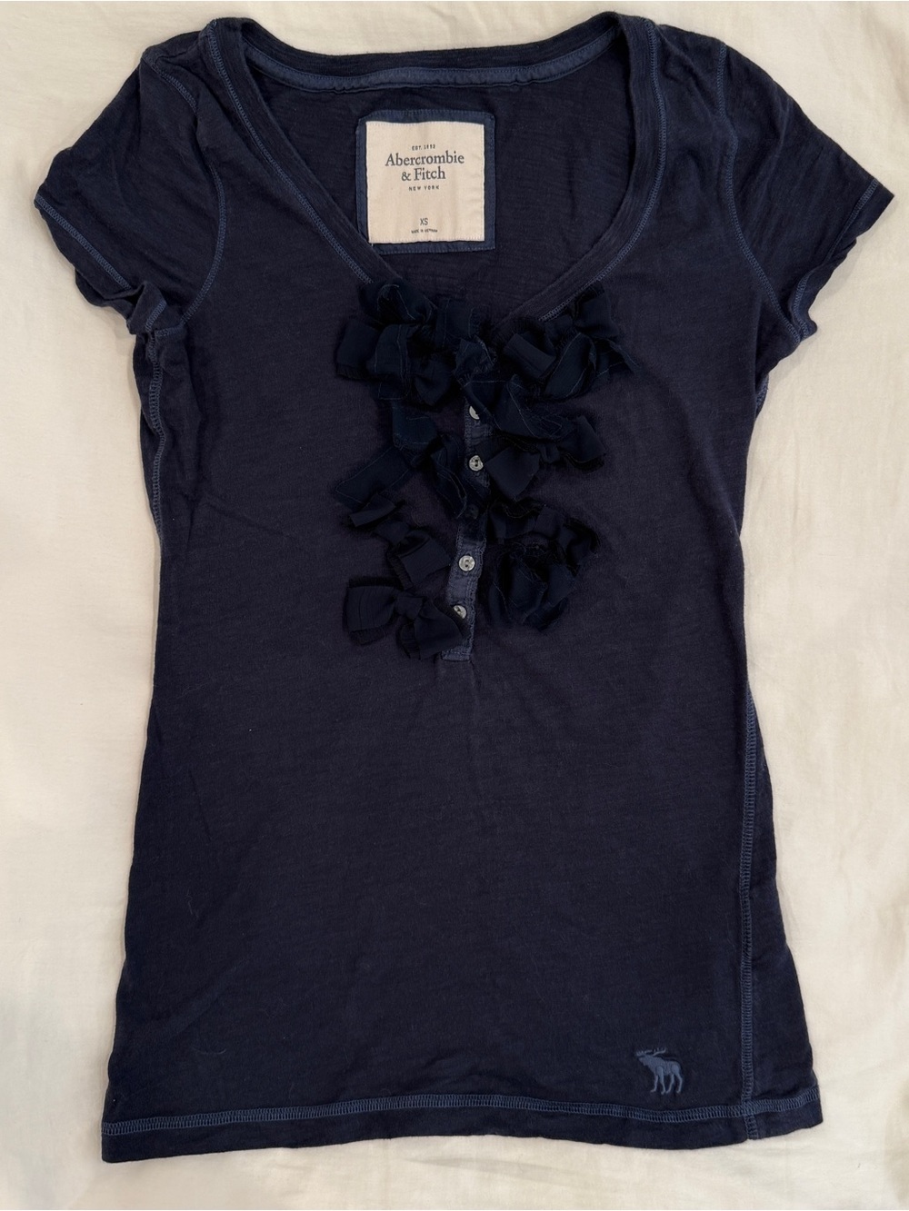 Abercrombie & fitch vintage navy v neck bow top